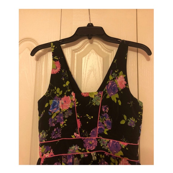 💐Black Floral Mini Dress💐 - Picture 2 of 3